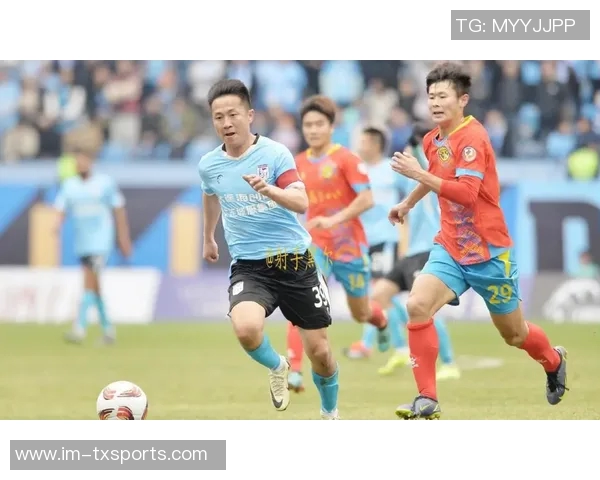 贝维斯随武汉三镇冬训于泰国全力备战新赛季中超赛事