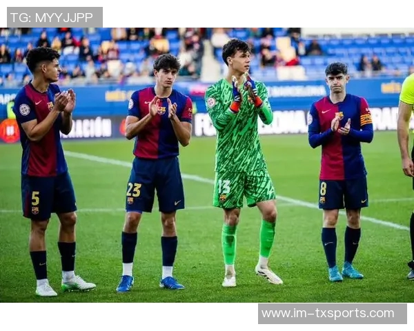 特狮受伤归队巴萨B队门将科亨紧急前往吉达支援